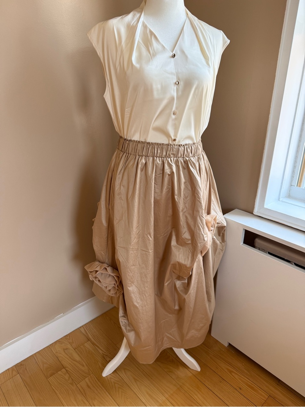 Gracia Cream Midi Balloon Skirt